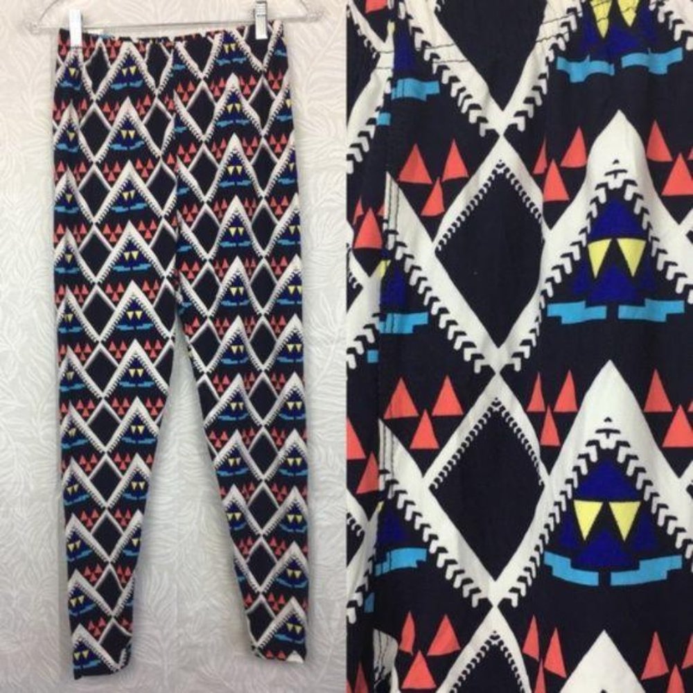 HONEY & LACE Plus Size Curvy Legging Geometric K1